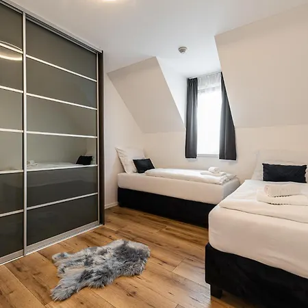 Lilien Tatry * 韦尔卡鲁穆尼卡