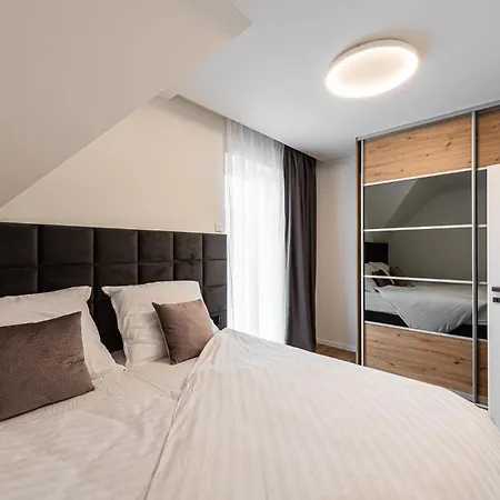 Lilien Tatry * 韦尔卡鲁穆尼卡